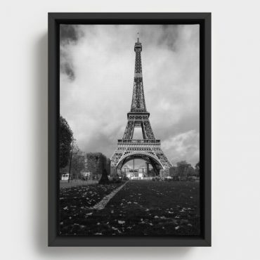 Black and white city photo Framed canvas